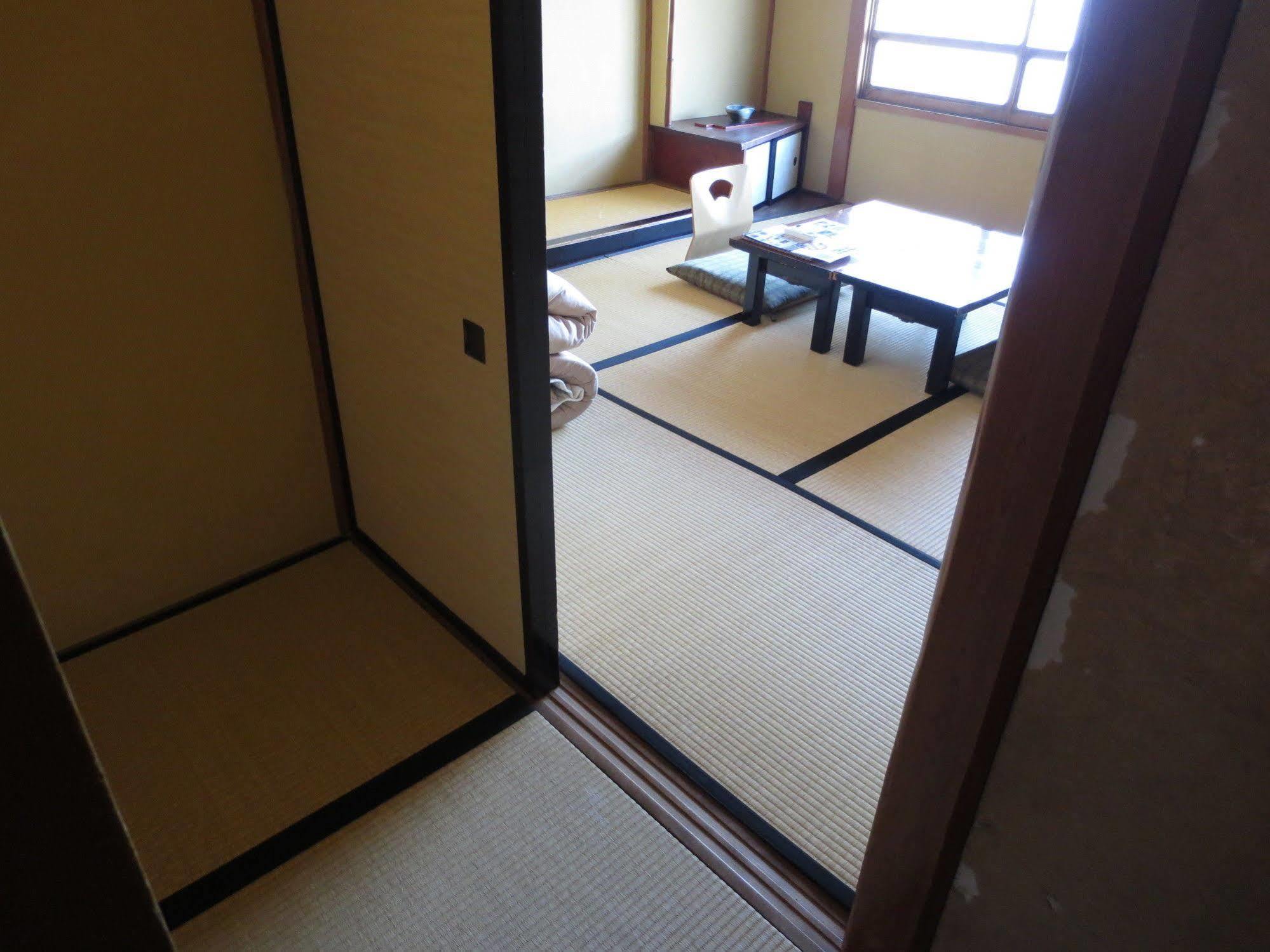 K'S House Ito Onsen - Historical Ryokan Hostel Εξωτερικό φωτογραφία